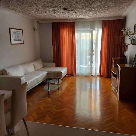 Apartment Prgin