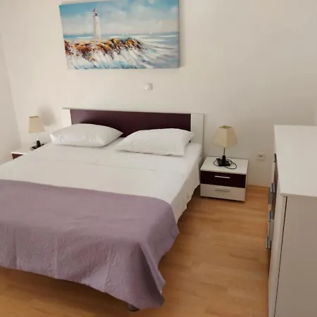 Apartment Prgin *