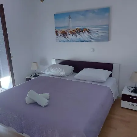 Apartment Prgin Primosten